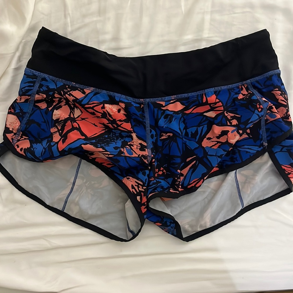 Lululemon speed up short 2.5 inseam size 6
